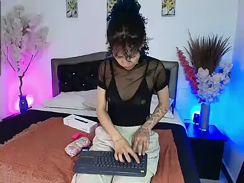 HannahBlue  online show from 14, 2, 2026