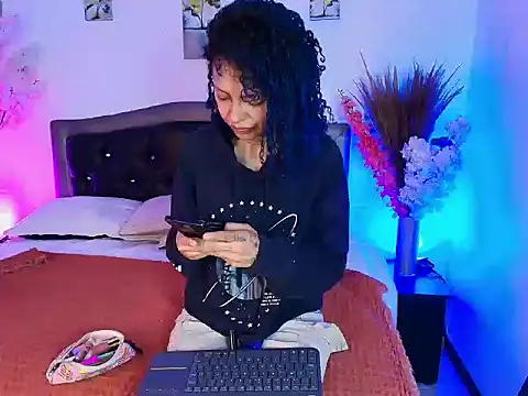 HannahBlue  online show from 13, 2, 2026