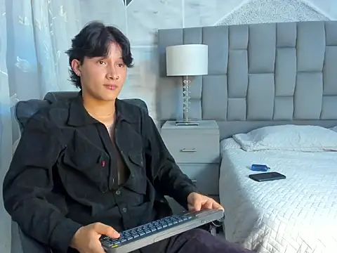 SalvatoreBenford online show from 3, 2, 2026