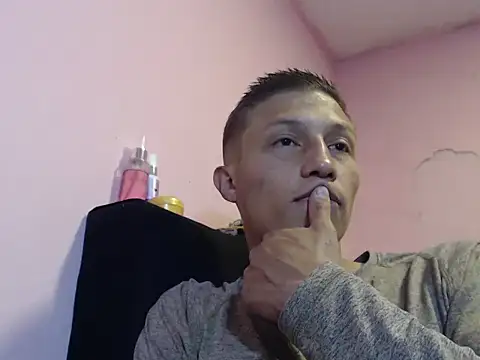 Cronos Hot 8 online show from 26, 2, 2026