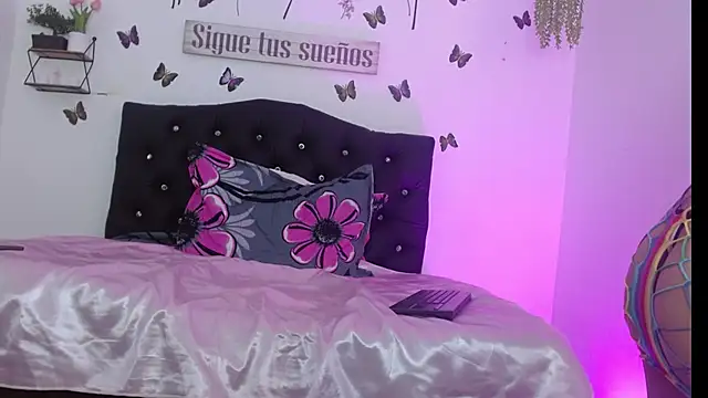 Snapshot of Coral_Villalobos chatting on 21, 2, 2026 Coral Villalobos online show from 21, 2, 2026