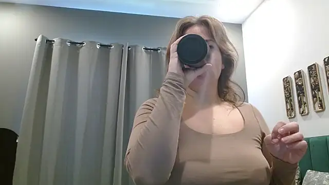 HazelSkyesChat online show from 28, 5, 2026