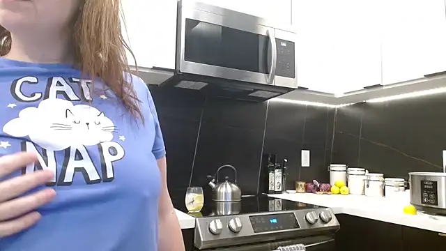 Snapshot of HazelSkyesChat chatting on 20, 2, 2026 HazelSkyesChat online show from 20, 2, 2026