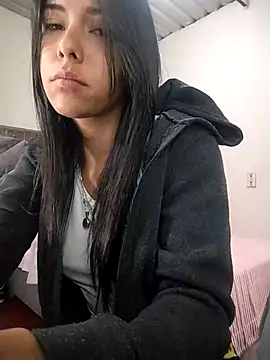 VelvetRosss online show from 15, 4, 2026