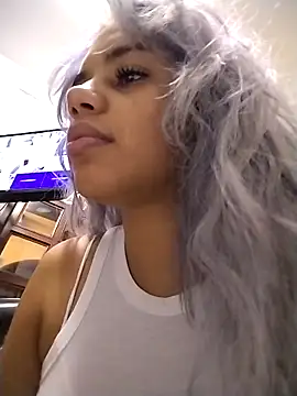 AlanaHouston online show from 10, 3, 2026