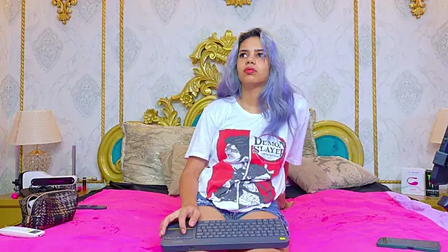 AlanaHouston online show from 22, 5, 2026