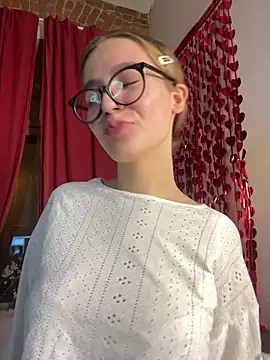 Snapshot of MyKittySayMeow chatting on 14, 2, 2026 MyKittySayMeow online show from 14, 2, 2026