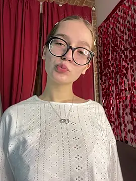 Snapshot of MyKittySayMeow chatting on 15, 2, 2026 MyKittySayMeow online show from 15, 2, 2026