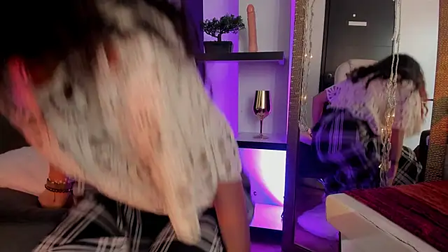 Miniadelf online show from 13, 4, 2026