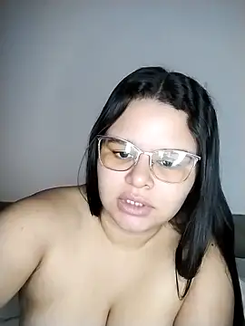 SamanthaStonee online show from 5, 4, 2026