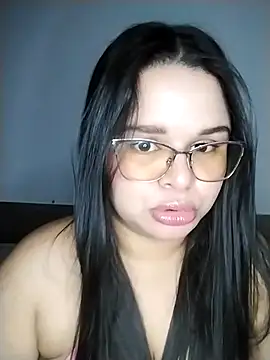 SamanthaStonee online show from 2, 4, 2026