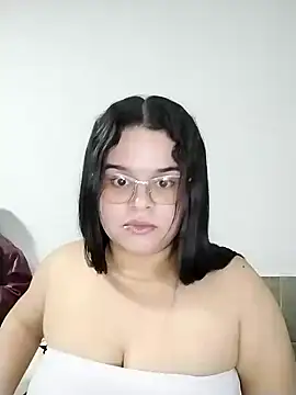 SamanthaStonee online show from 13, 5, 2026
