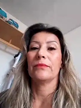 wessAndSandri online show from 10, 4, 2026