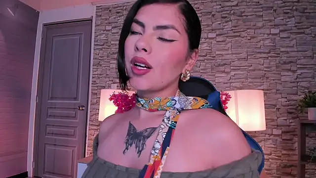 butterflyx39 online show from 13, 5, 2026