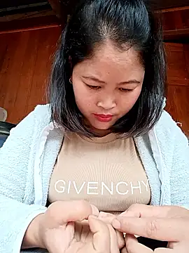 Mayly Sweet online show from 15, 2, 2026