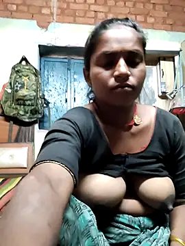 Snapshot of Gungun_thakur chatting on 7, 8, 2026 Gungun thakur online show from 7, 8, 2026