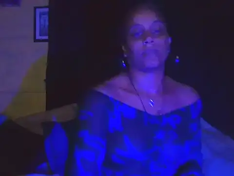Snapshot of BadGyalGem chatting on 5, 2, 2026 BadGyalGem online show from 5, 2, 2026
