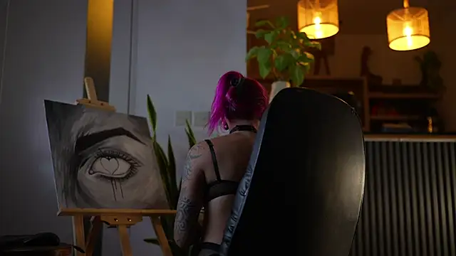 Sarah Pink online show from 5, 6, 2026