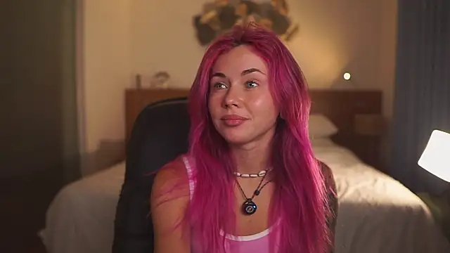 Sarah Pink online show from 7, 3, 2026