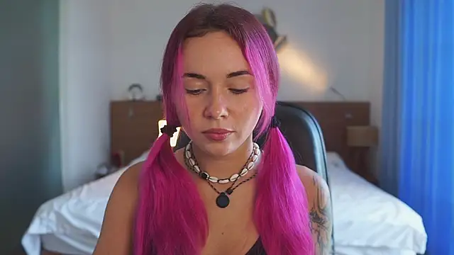 Sarah Pink online show from 14, 1, 2026