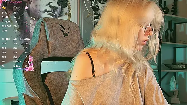 Snapshot of MaoqiBeverly chatting on 15, 6, 2026 MaoqiBeverly online show from 15, 6, 2026