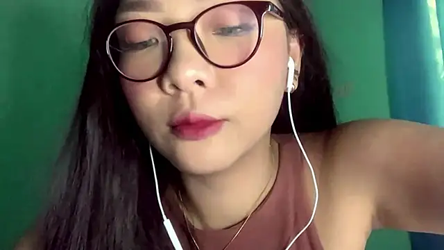 Snapshot of TerisaYellow chatting on 10, 2, 2026 TerisaYellow online show from 10, 2, 2026