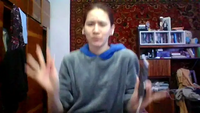 NickiKisinger online show from 11, 4, 2026