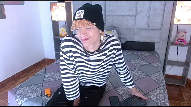 Snapshot of lucke_collins22 chatting on 7, 2, 2026 lucke collins22 online show from 7, 2, 2026