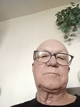 Wieczorek195706 online show from 9, 8, 2026