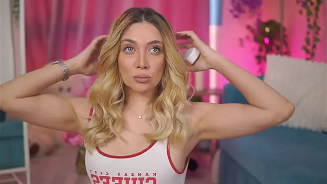 Snapshot of NadyaBlue chatting on 9, 2, 2026 NadyaBlue online show from 9, 2, 2026