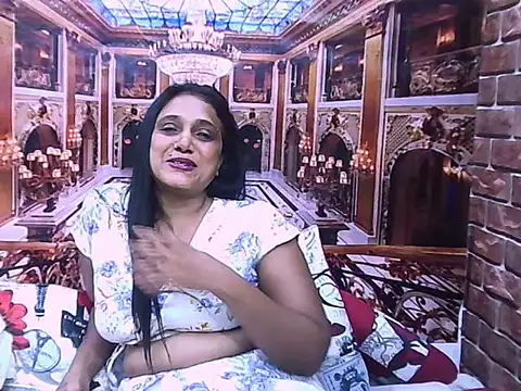 IndianSexyLady20 online show from 15, 5, 2026