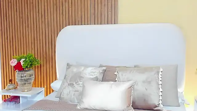 CristalMayson online show from 28, 3, 2026