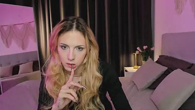 Tiffany  King online show from 12, 5, 2026