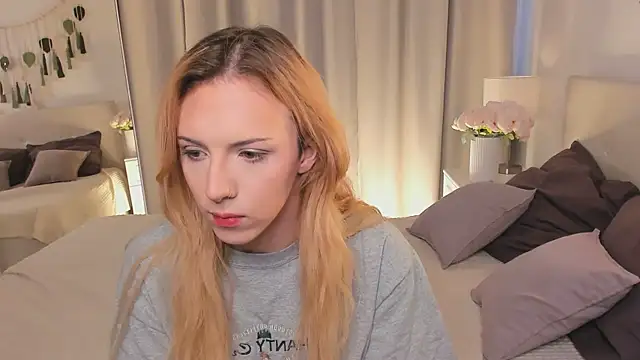 Tiffany  King online show from 14, 4, 2026