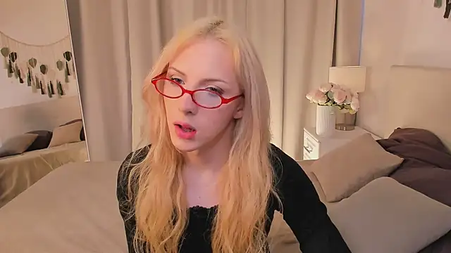 Tiffany  King online show from 29, 5, 2026