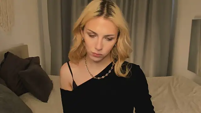 Tiffany  King online show from 24, 7, 2026