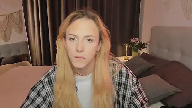 Tiffany  King online show from 15, 4, 2026