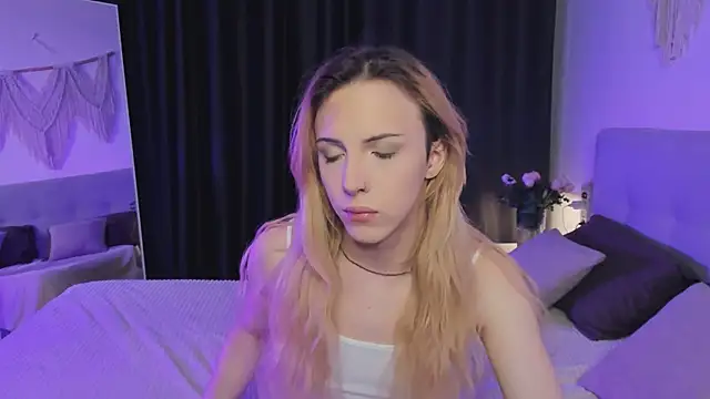 Tiffany  King online show from 26, 4, 2026