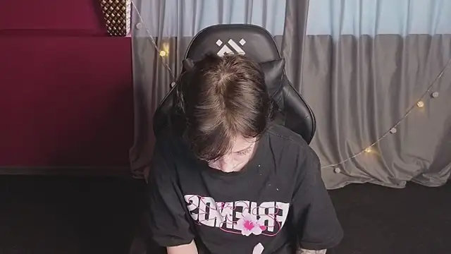 Snapshot of Svenaa_Kopnie chatting on 6, 2, 2026 Svenaa Kopnie online show from 6, 2, 2026