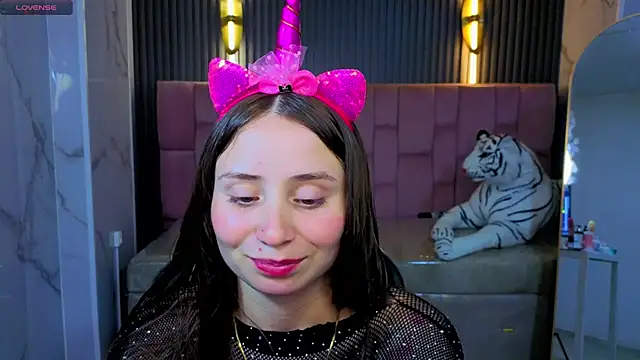 Ariana18 b online show from 14, 4, 2026