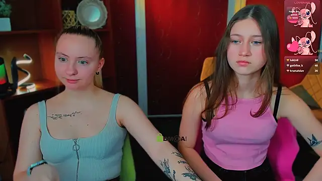 arianaa cat online show from 14, 3, 2026