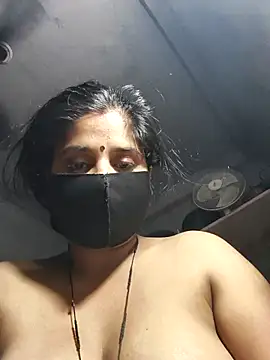 Snapshot of Sexy_khushi19 chatting on 9, 4, 2026 Sexy khushi19 online show from 9, 4, 2026