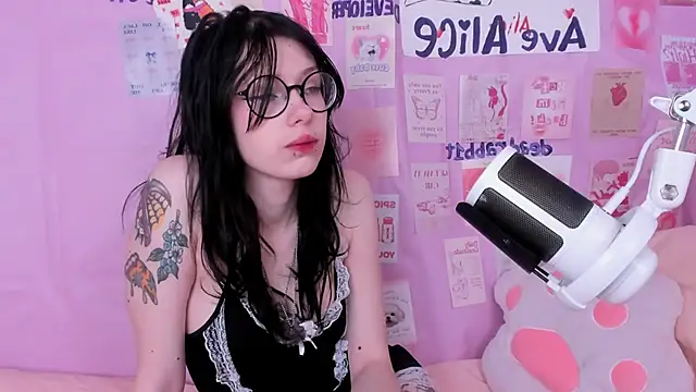 Snapshot of NessaV chatting on 1, 2, 2026 NessaV online show from 1, 2, 2026