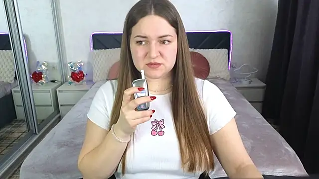 Eva Luxx online show from 2, 4, 2026