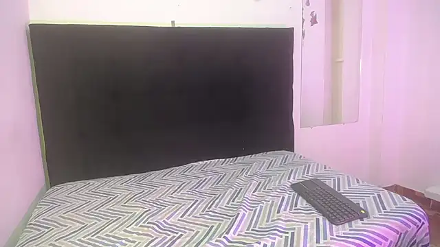 Snapshot of vlisper chatting on 2, 3, 2026 vlisper online show from 2, 3, 2026