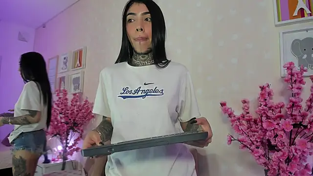 Snapshot of Ashley_Blum_ chatting on 19, 2, 2026 Ashley Blum online show from 19, 2, 2026