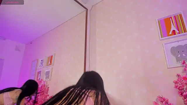 Ashley Blum  online show from 15, 4, 2026