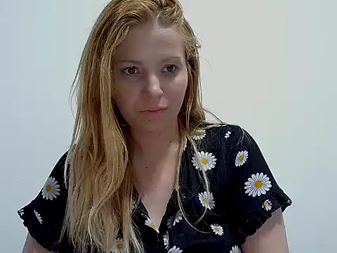 Snapshot of ChleoWild chatting on 30, 5, 2026 ChleoWild online show from 30, 5, 2026