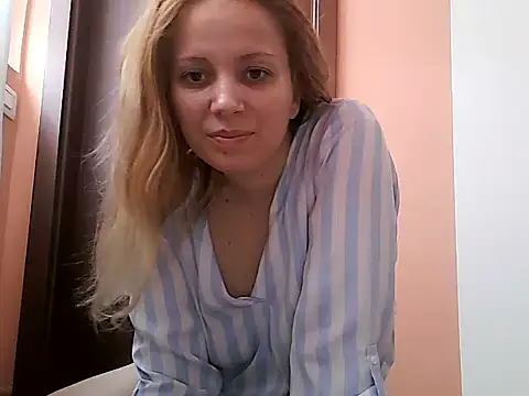Snapshot of ChleoWild chatting on 7, 2, 2026 ChleoWild online show from 7, 2, 2026