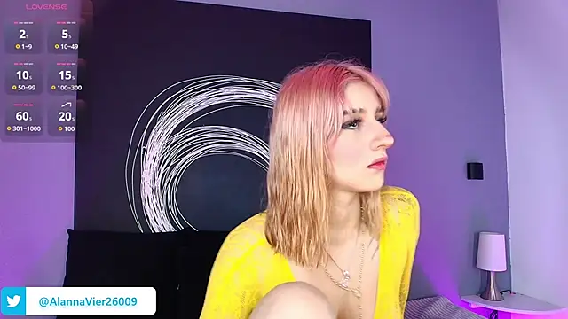 AlannaViera online show from 24, 4, 2026